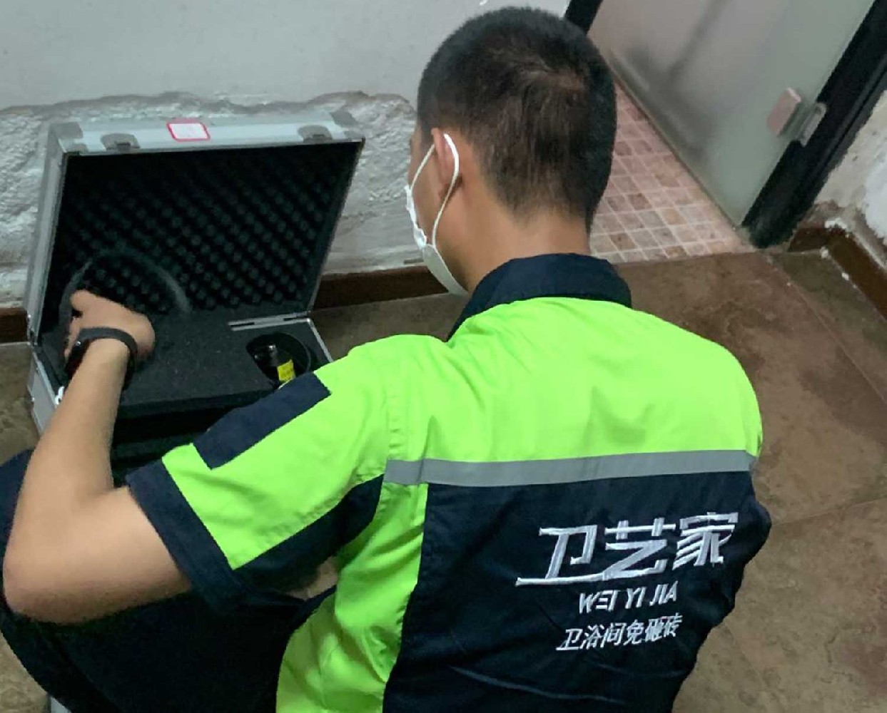 本溪附近防水补漏师傅电话号码，24小时上门维修服务
